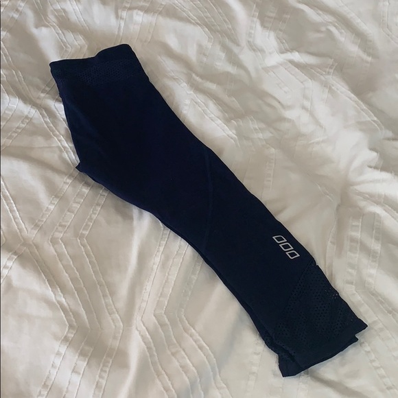 Lorna Jane mesh crop leggings - Picture 1 of 4